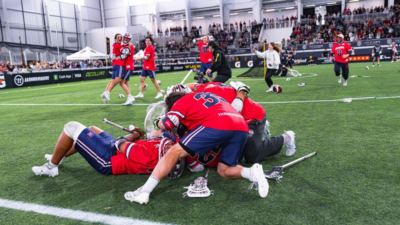 意甲第36輪那不勒斯3-1國際米蘭 盧卡庫破門迪洛倫佐轟世界波 十人國米客場敗北.